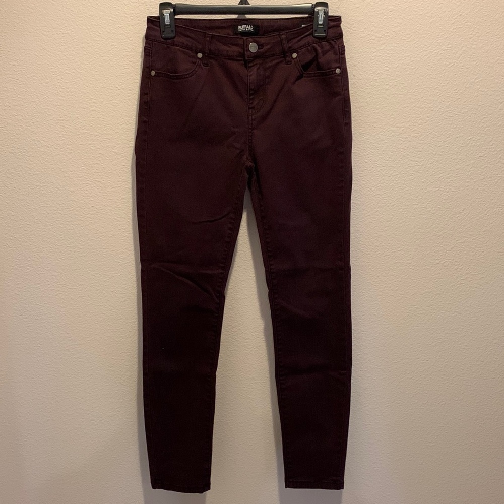 Buffalo David Bitton “Royal” Mid Rise Stretch Skinny. Size 6/28. Dark Maroon.